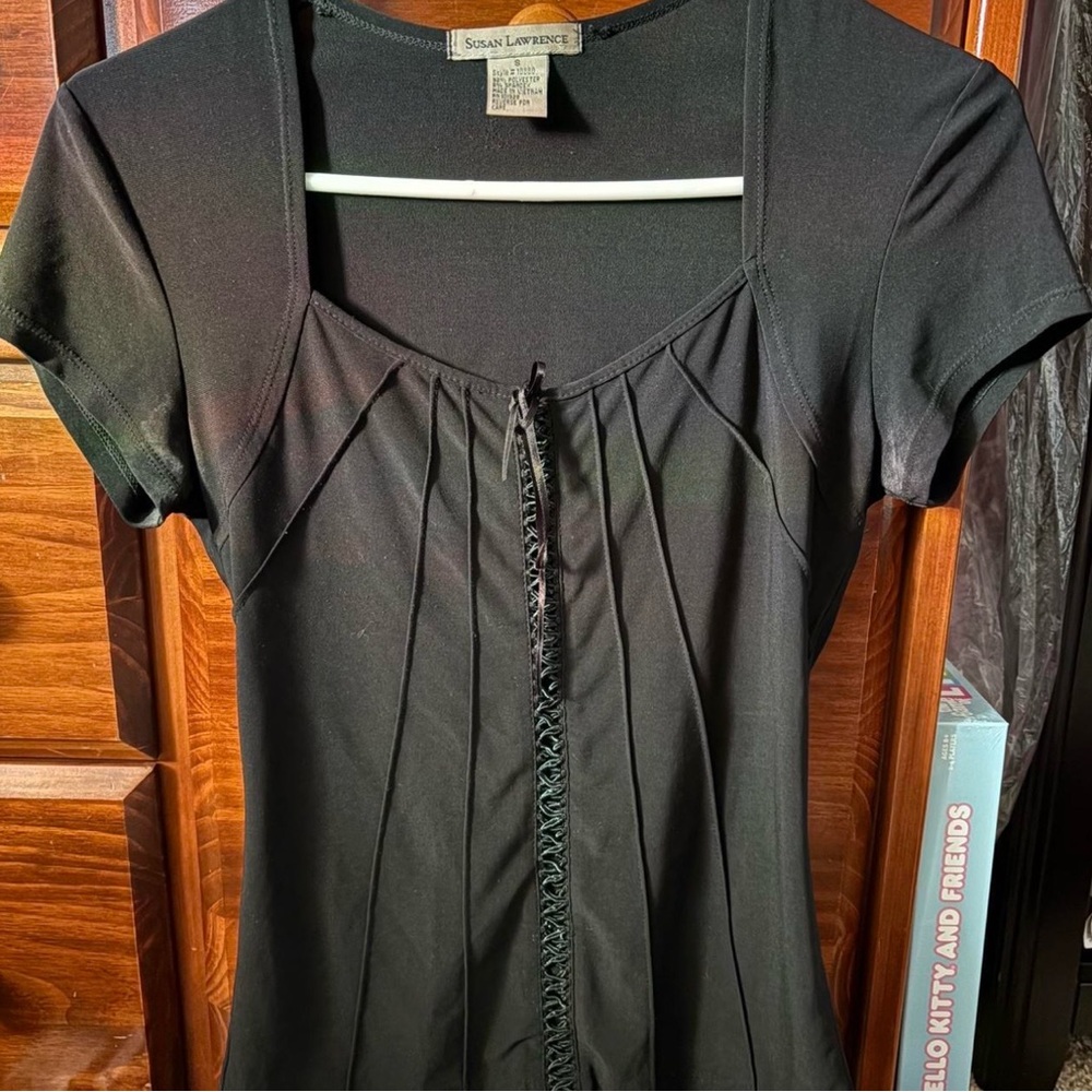 Susan Lawrence Black Top